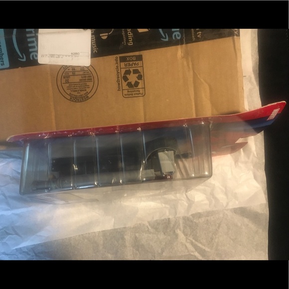 NEW Toybiz Super Stunt Spiderman Action Figure - Picture 3 of 7